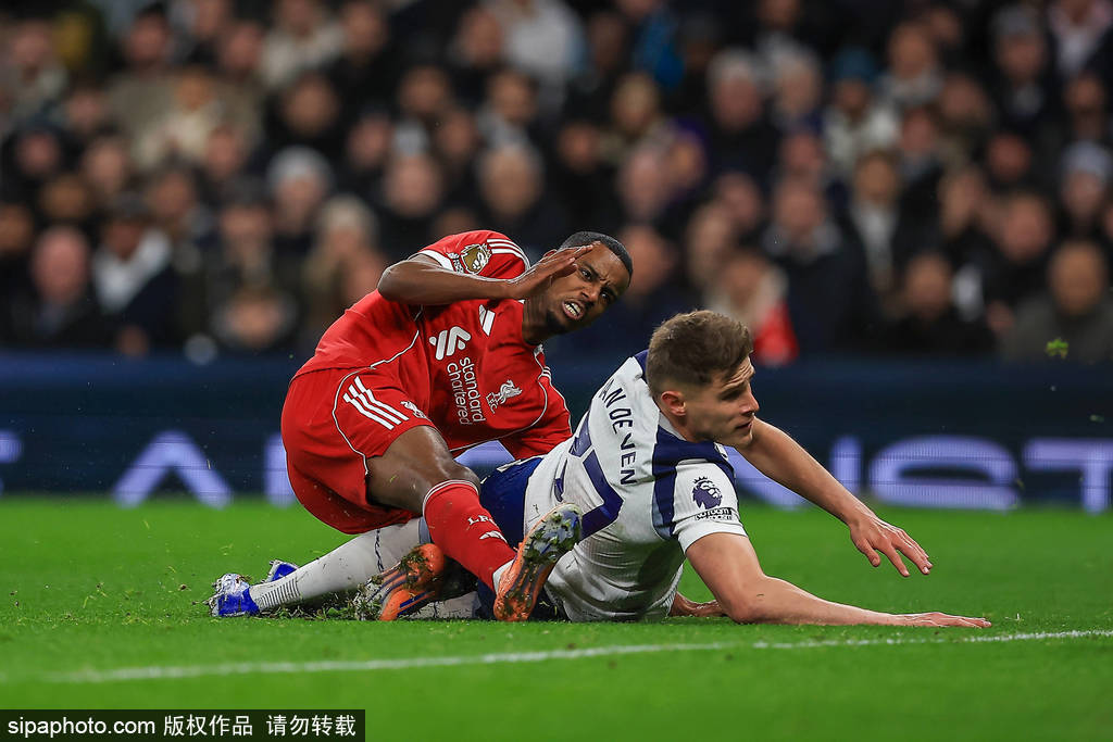 多家英媒曝伊萨克腿部骨折缺阵数月 利物浦冬窗必补人